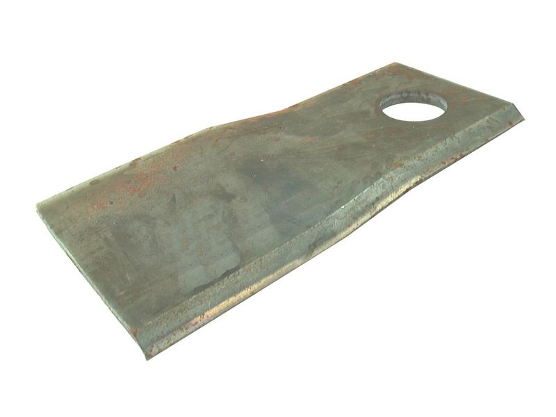 Faca - Faca torcida - 120x48x4mm - Orifício Ø18.5mm - Esq. - para Vicon, Fella, Lely, Pottinger, Kuhn, New Holland Aplicavel em: 90258699 (S.77074)