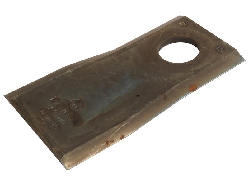 Faca - Twisted blade, top edge sharp - 105x47x4mm - Orifício Ø20.5mm - Esq. - para Kuhn, John Deere Aplicavel em: K6801410 (S.79520)